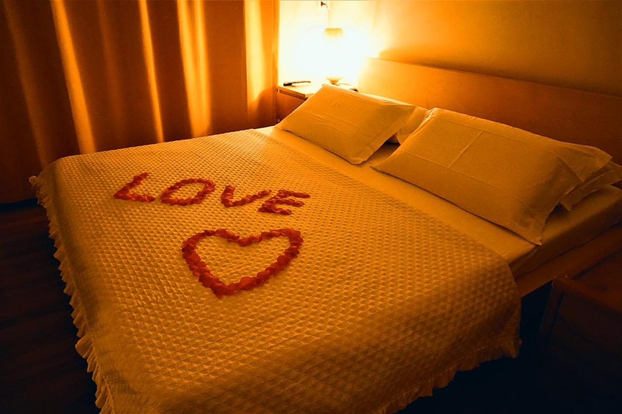 Alchimia Spa & Centro Benessere เมซานเย ภายนอก รูปภาพ